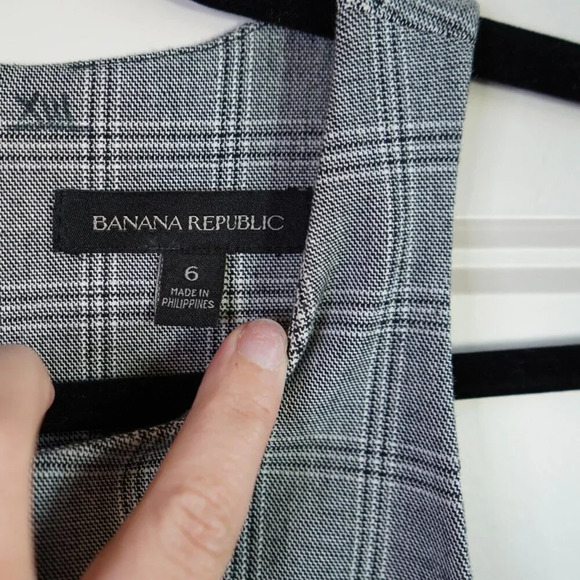 Banana Republic Plaid Stretch Racer-Neck Sheath Dress Size 6 - Picture 3 of 6